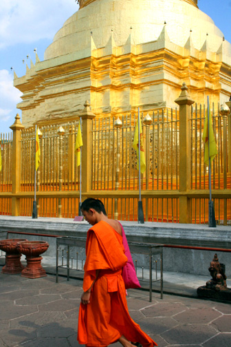 Wat Phra That Hariphunchai Monks