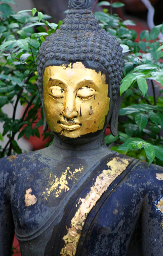 Wat Pathum Wanaram Buddha