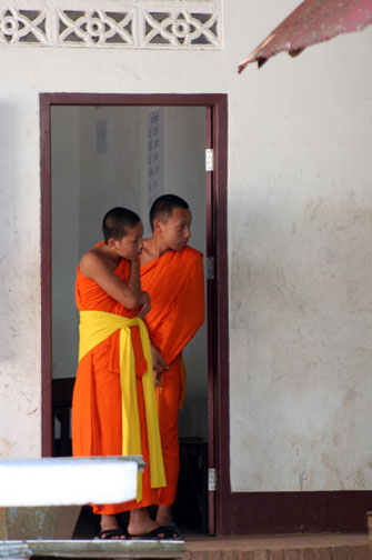 Wat Siphouthabath monks