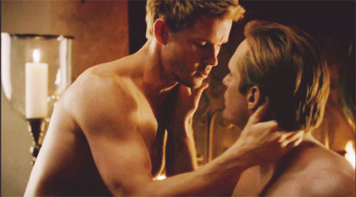 If that was acting Kwanten deserves an Emmy. Yeah, I know. I was just sayin'.